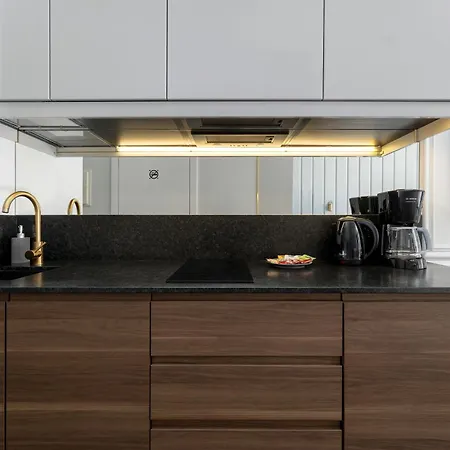 Apartpark Lividus By Solarento Apartment