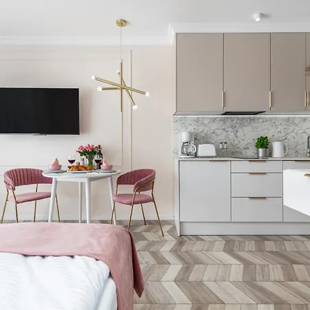 Velamar Lividus By Solarento