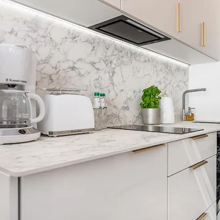 Apartpark Lividus By Solarento Apartment