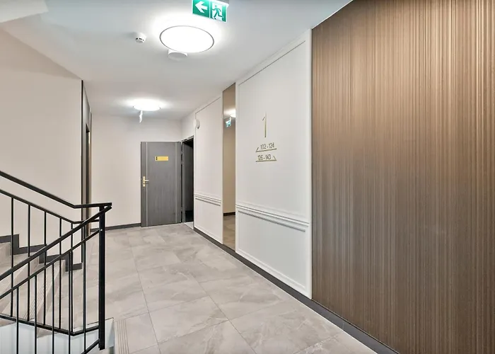 Velamar Lividus By Solarento