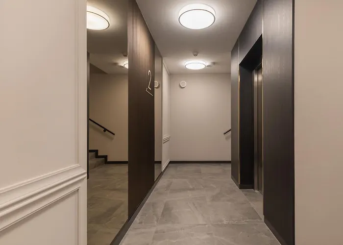 Velamar Lividus By Solarento *